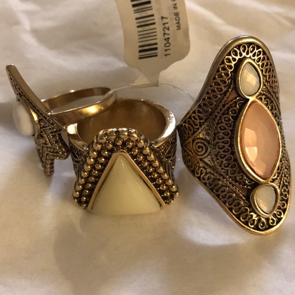 NWT set of 3 rings - Picture 7 of 8